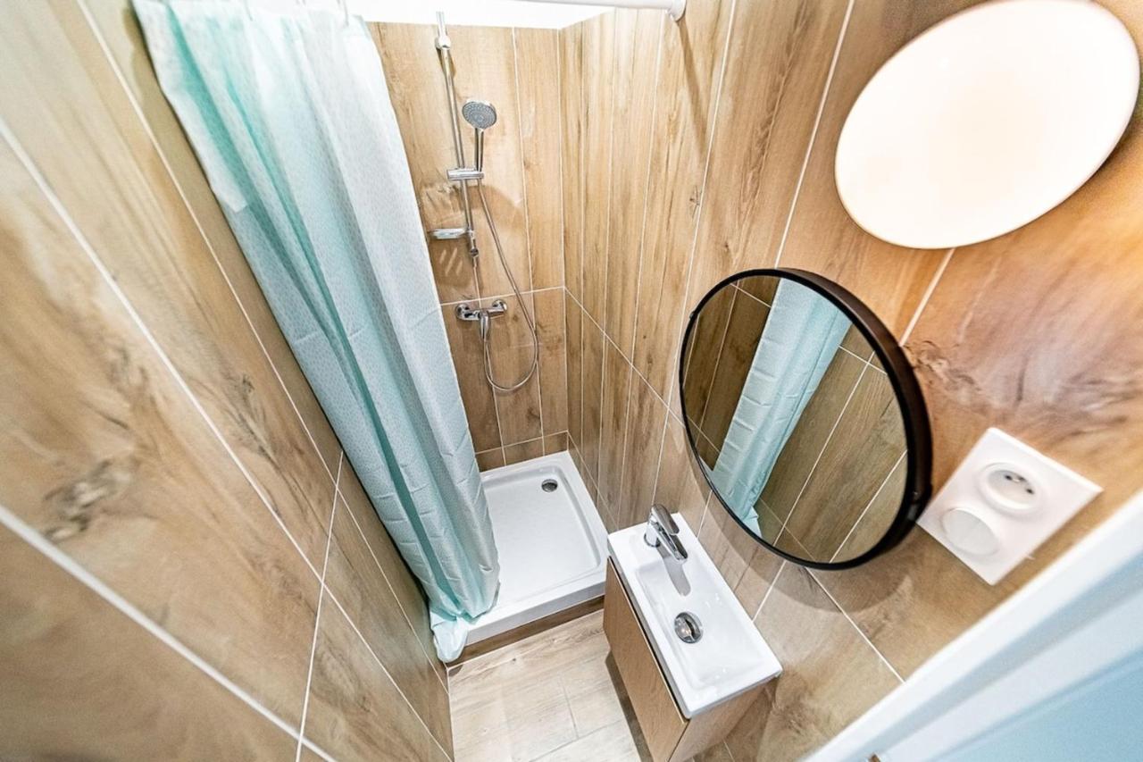 Apartamento Sleep And Go - Cozy 9 People - Oullins Exterior foto
